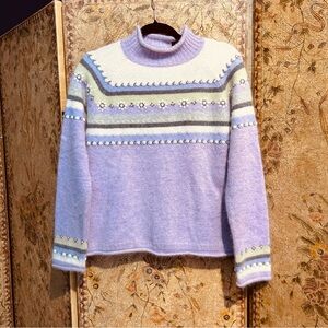 Planet Earth Sweaters Size Large Cozy Lavender and Cream Sweater